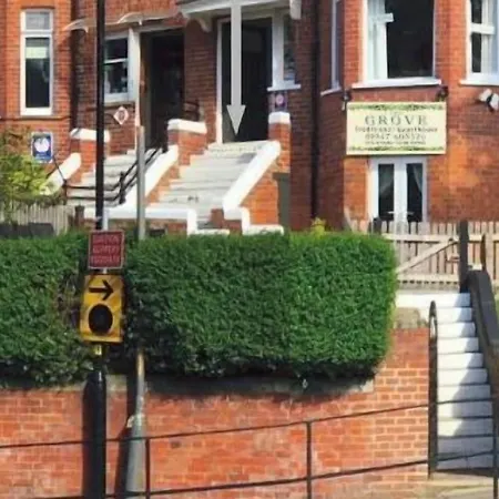 The Grove 4*