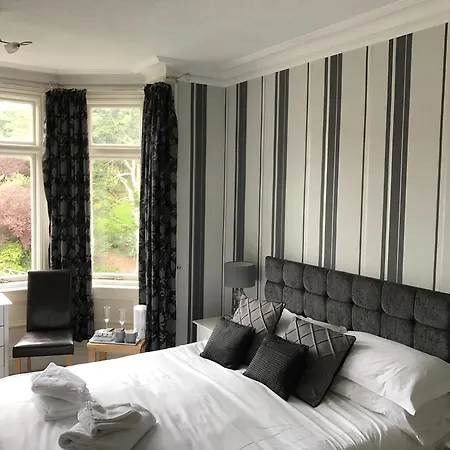 The Grove Bed & Breakfast