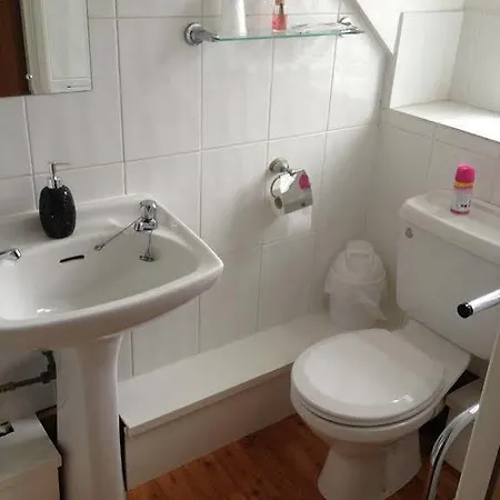 Bed & Breakfast The Grove 4*