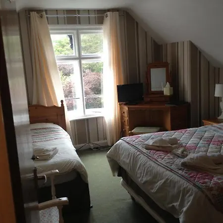 Nocleg ze śniadaniem The Grove 4*